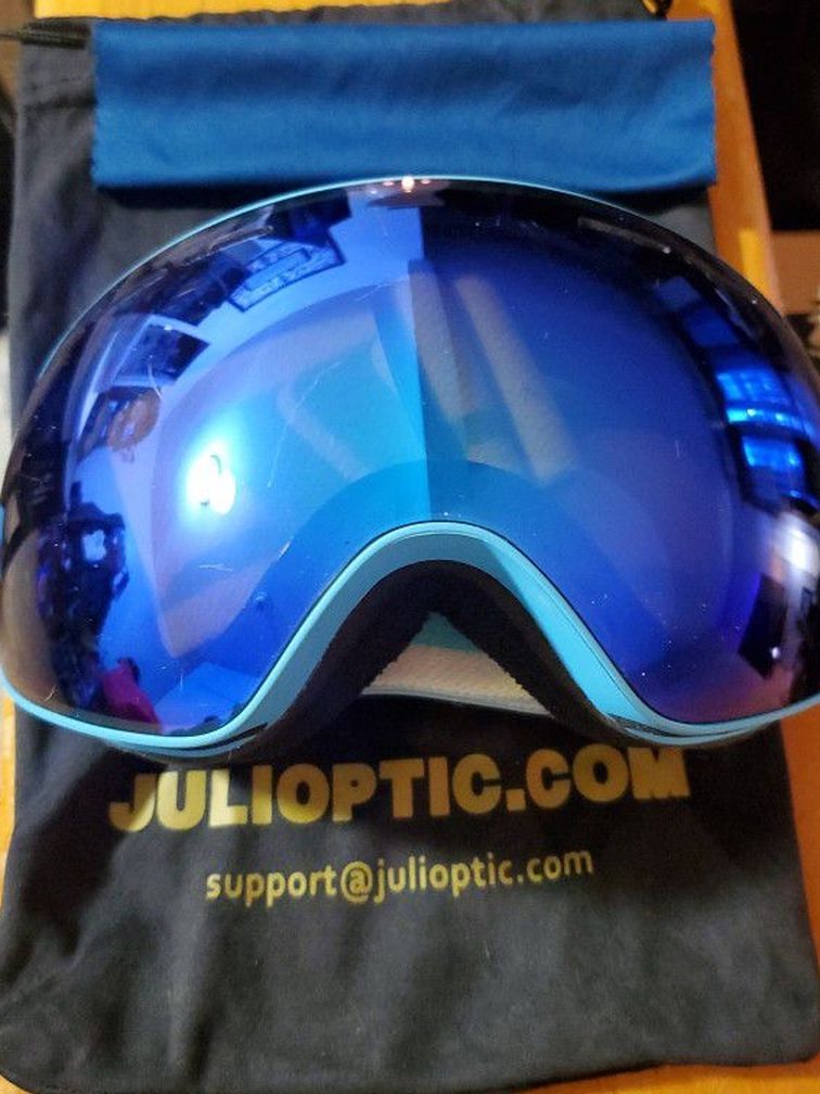 Julioptic Snowboard/ Skiing Goggles.
