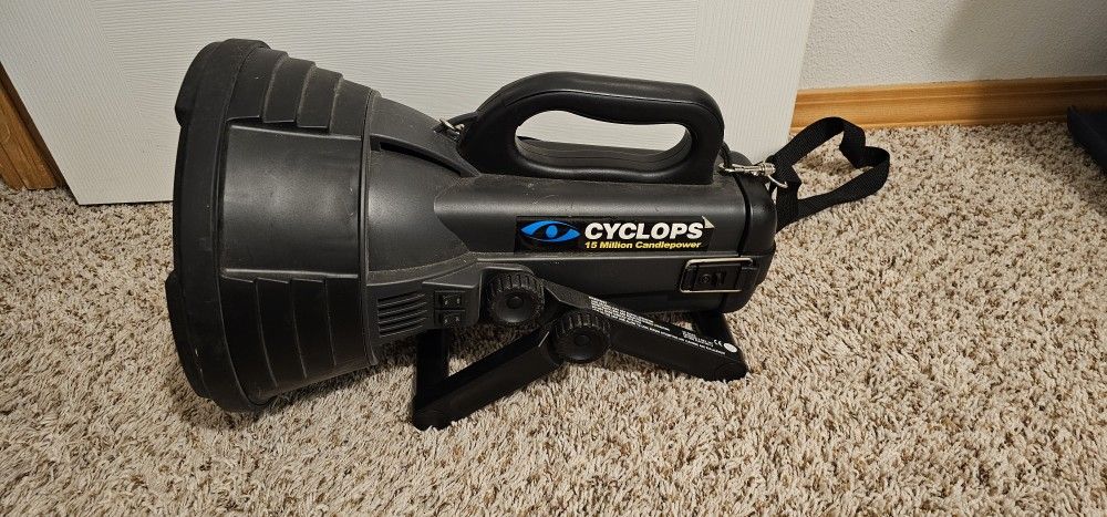 Cyclops 15 Million Candlepower Spotlight