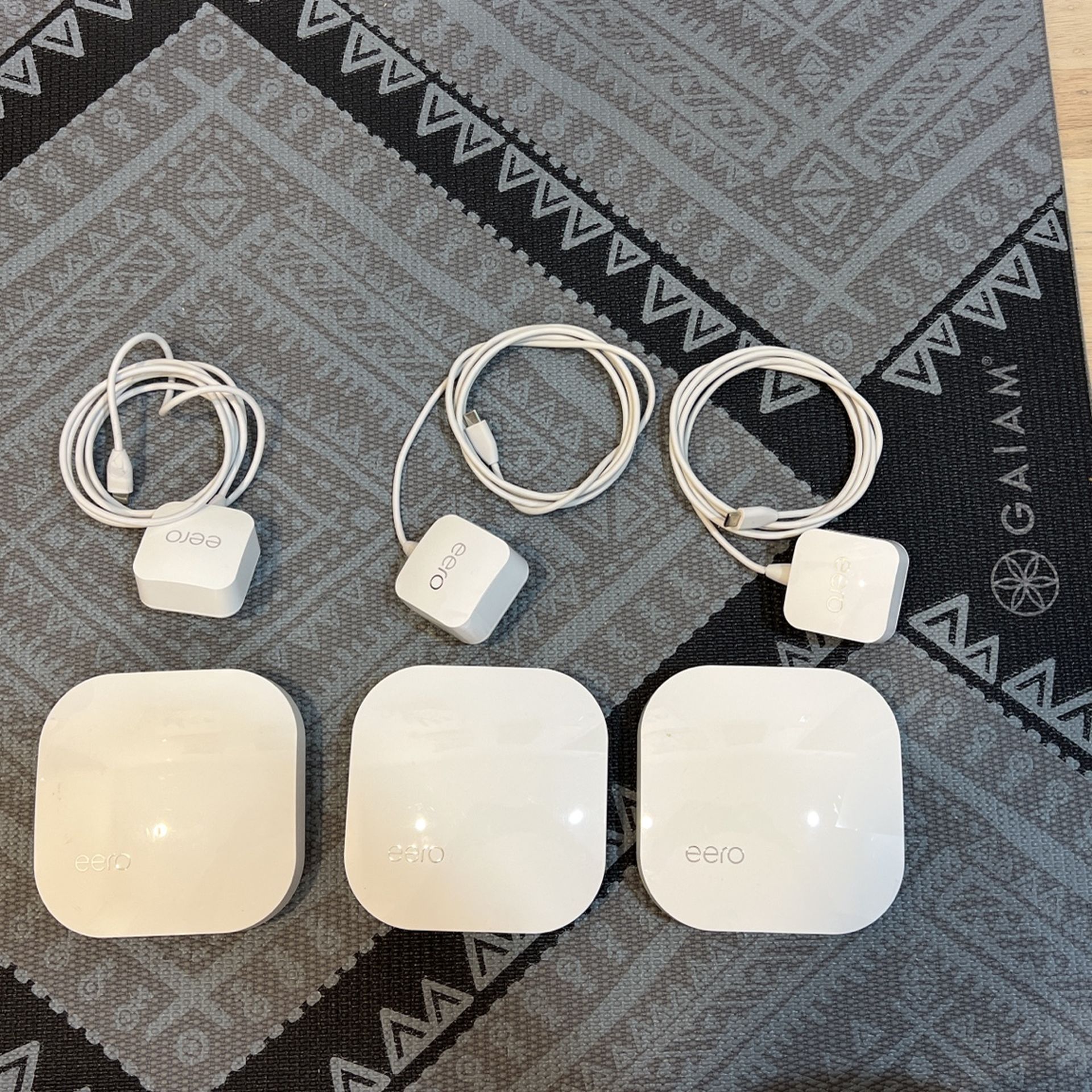 Eero Pro (2nd Generation) 3 Pack Mesh Router Bundle