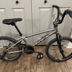 2004 GT Compe 4130 CRMO BMX Bicycle
