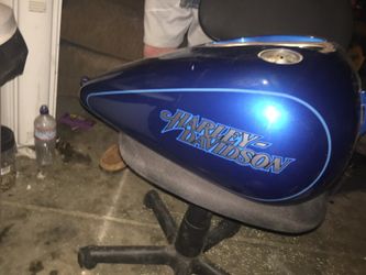 Harley Davidson sft tail gas tank