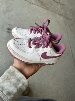 Girls Nike Shoe