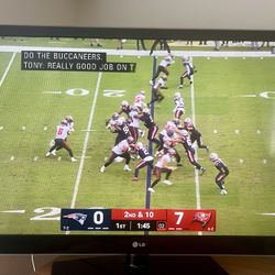 TV LG 47 Inches 3D   $90