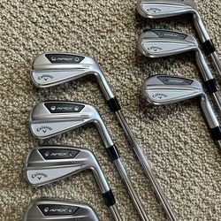 Callaway Apex Pro Irons P-4 Excellent Condition!