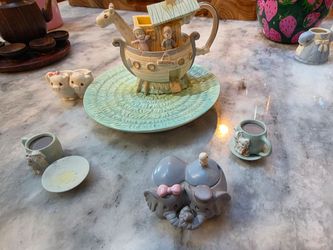 Precious Moments Mini Teapot Set