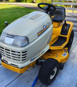 CUB CADET HEAVY DUTY  LT2180 TRACTOR / MOWER