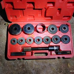 Wheel Barring Tool