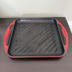 Le Creuset Cast Iron 9"x 9” Griddle Pan