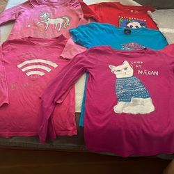 Graphic Tee Girls Size7/8 All Same Size 8 Pieces Each 5 Dollars