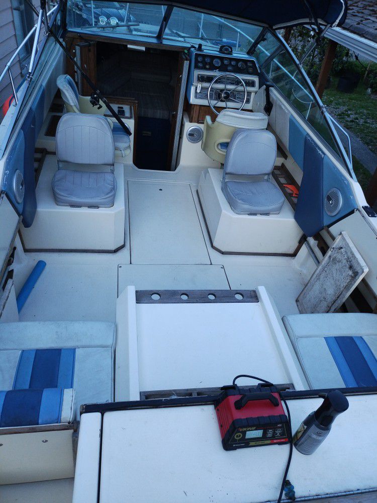 Searay 23' With Trailer 