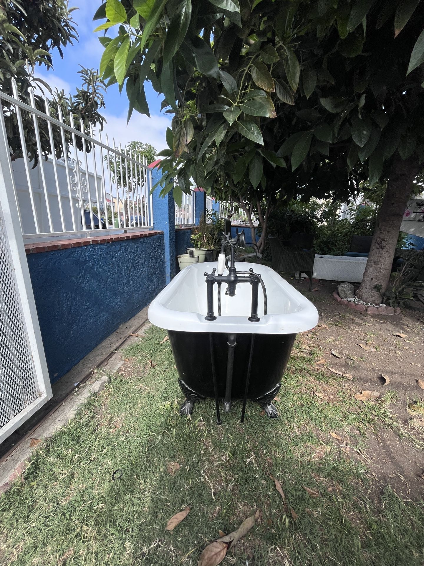 Baths Of Distinction Bathtub
