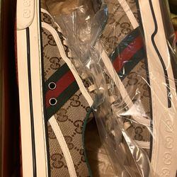 Gucci Woman Sneakers 