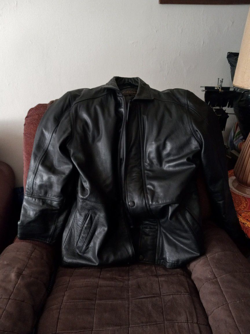  Black Leather Jacket  Zipper Lineer. 