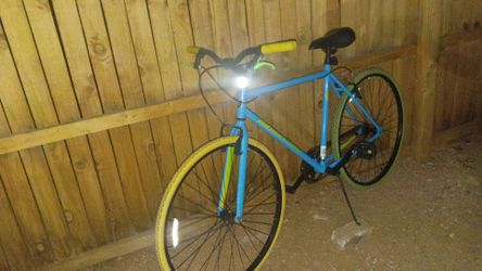 Ridgeback Blue Road Bike with Yellow Tires
