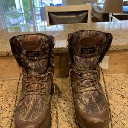 Cabelas 2000 Gram Thinsulate Hunting Boota