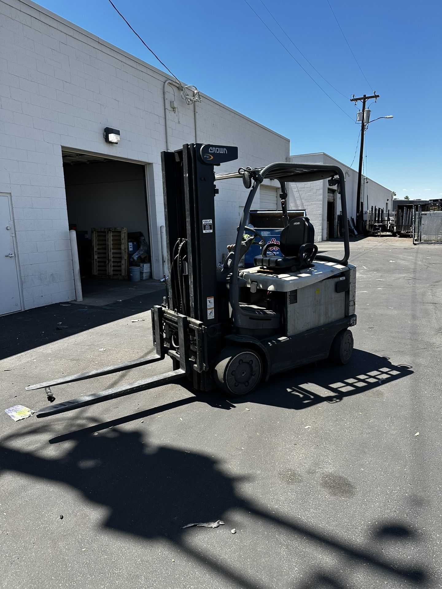 Crown Electric Forklift
