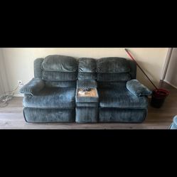 Couch recliner’s