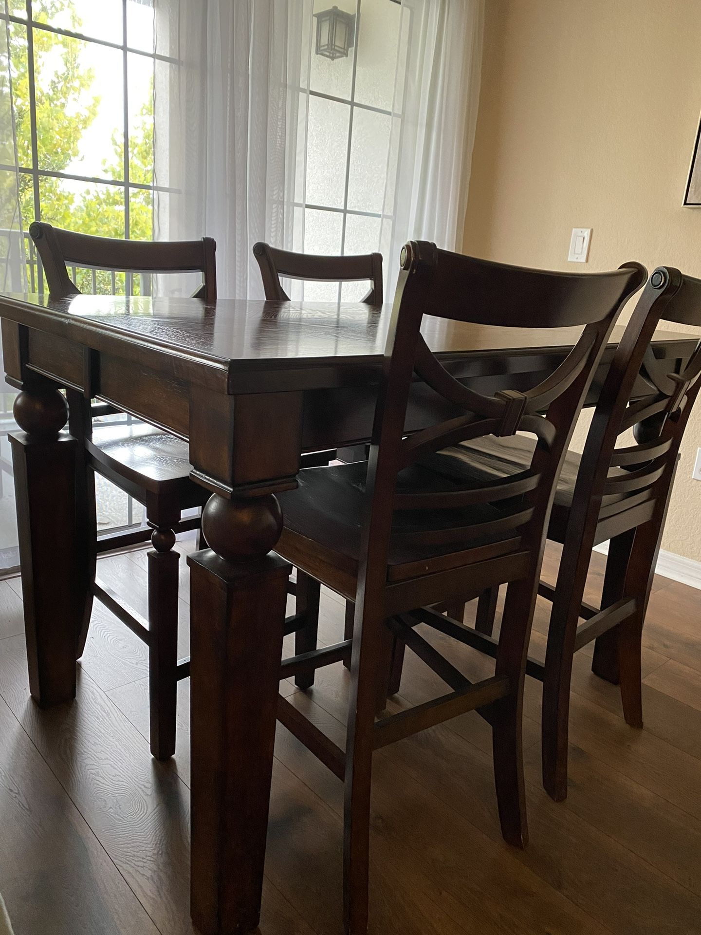 8 Seater Square Dining Room Table