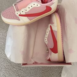 Air Jordan 1 low x Travis Scott (Tropical Pink)  Size 11M