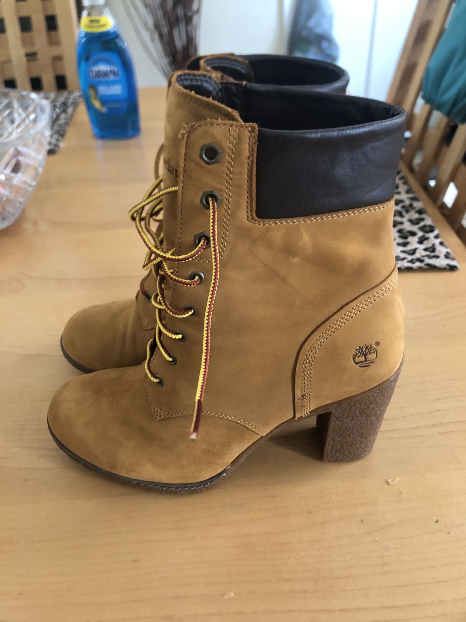  Timberland Boots For Women Size 9 1/2