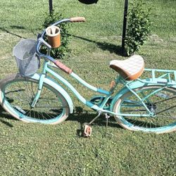 Cute 26" Huffy Deluxe **Pending**