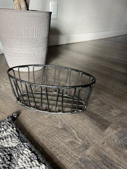 Tuscan Style Oblong Wire Basket
