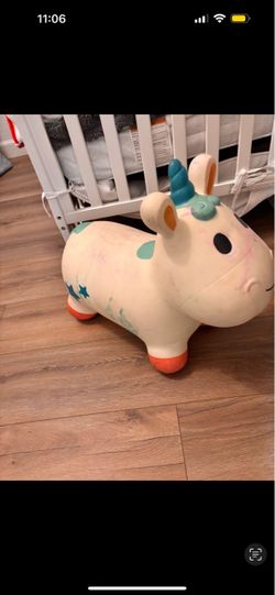 Unicorn bounce toy