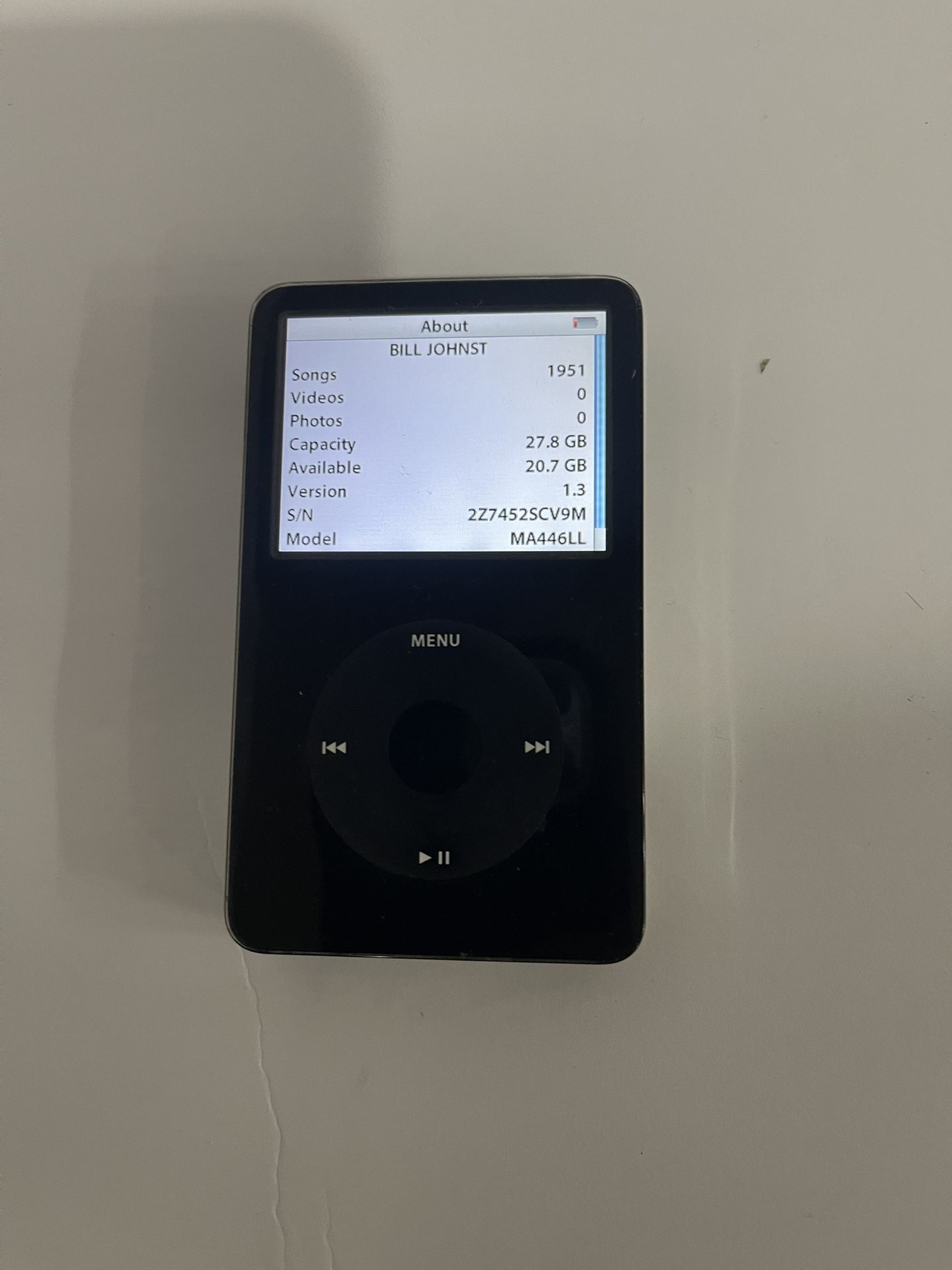 Apple iPod Classic 30GB A1136 5th Generation Black Excellent Cosmetic Condition