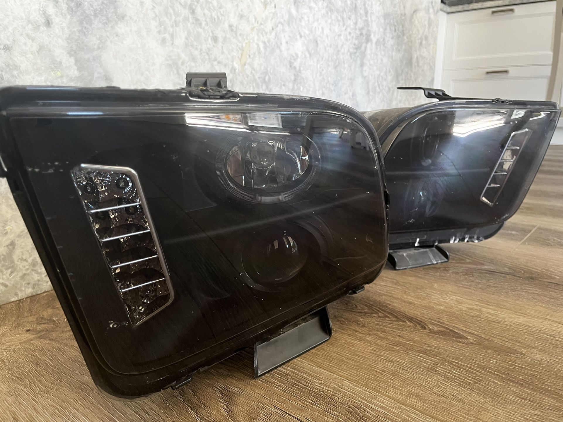2008 Mustang Headlights Upper And Lower