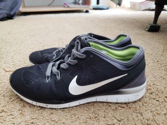Nike women's shoes size 9
