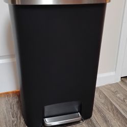 Locking Lid Step Trash Can Black - Brightroom™: 13 Gallon Indoor Kitchen Garbage Can,25"HX18"LX12"W