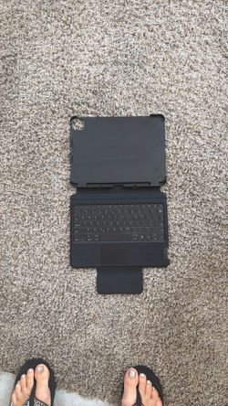 Keyboard case cover for iPads