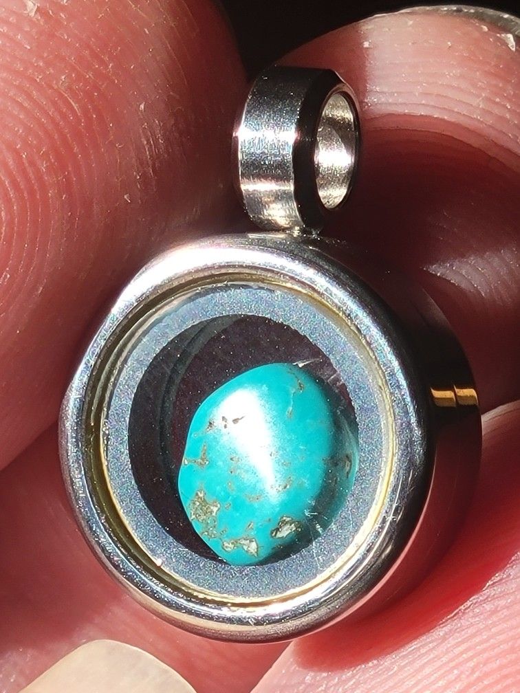 15mm Pendant With Turquoise Crystal Nugget [Arizona] 