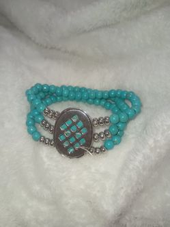 Cyan bracelet
