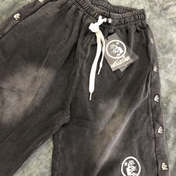 Black/grey Hellstar Button Shorts.  L,xl
