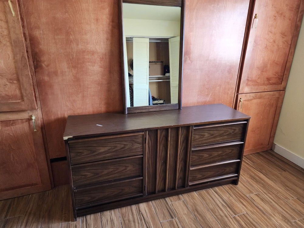 Bedroom Dresser