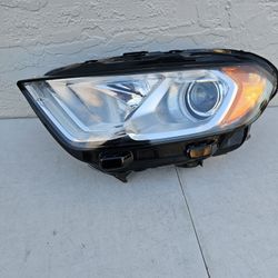 Ford Ecosport Headlight