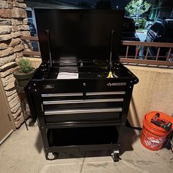 Husky Push Tech Cart