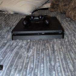 Ps4 Slim, Come With Brand New Wireless Controller. No Cables
