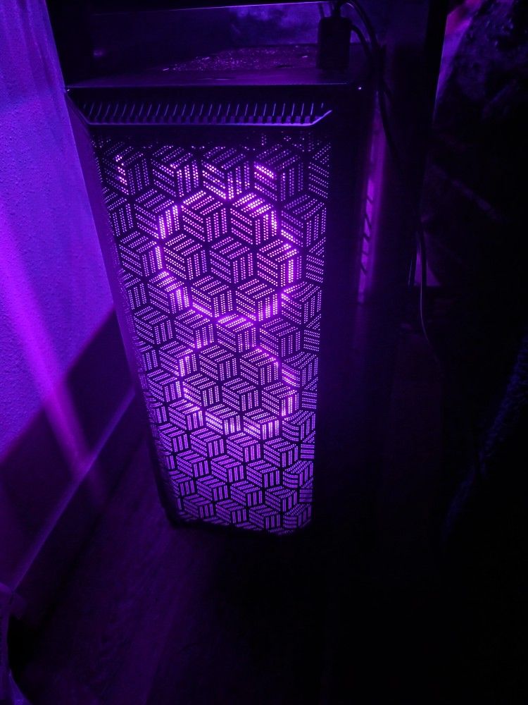 Cyberpower Computer And Omen Monitor