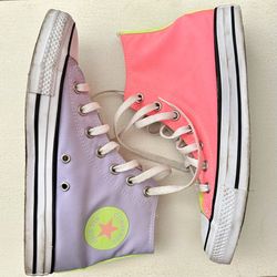 Converse Chuck Taylor All Star High Tops – Mismatched Neon Edition – Women’s Size 8