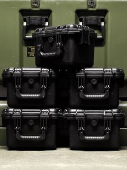 MILITARY PELICAN HARDIGG IM2075 STORM STORAGE CASES