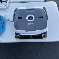 Aiper Smart Pool Vacuum Cleaner  (for parts only)