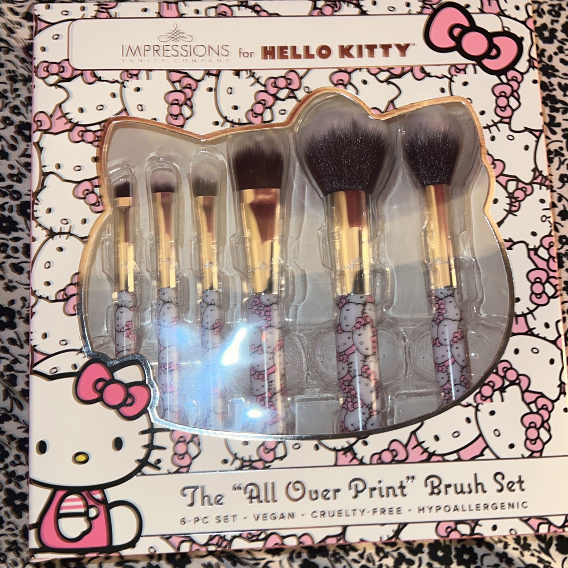 Hello Kitty Brushes