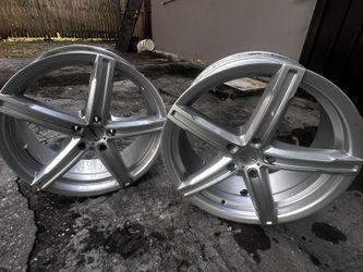Set of 2. 18x7.5 Alloy Rims – Excellent Condition