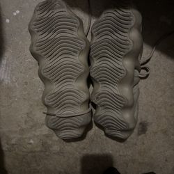 Yeezy 450