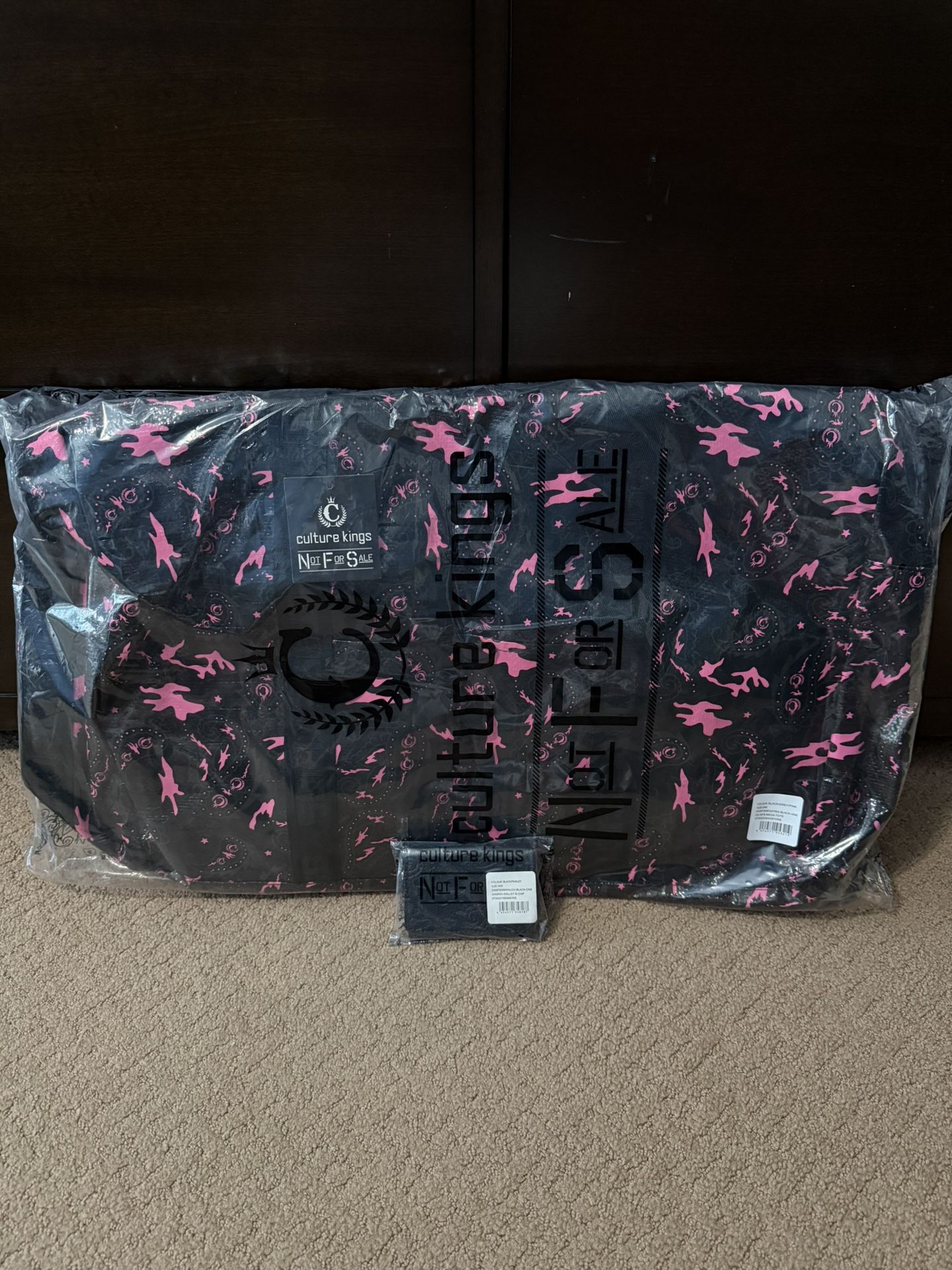 NEW Culture Kings NFS Black Pink Paisley Mega Tote Duffel Bag + Gaming Wallet