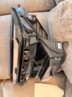 Chevy Traverse Headlight Assembly