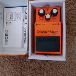 Boss ds1 distortion pedal