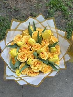 $50 Roses/tulips/ Ramo Bouquet
